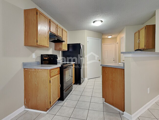 Building Photo - 5965 Porchester Pl