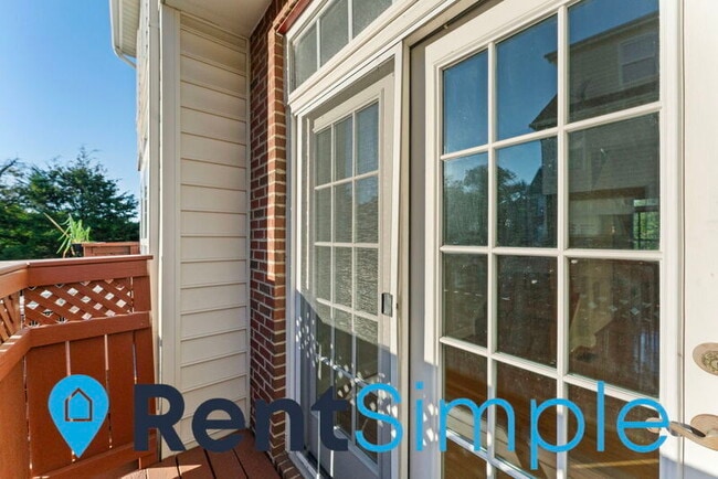 Building Photo - 3631 Madison Ln