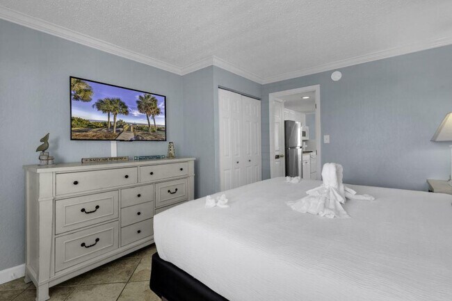 Building Photo - 2001 S Ocean Blvd