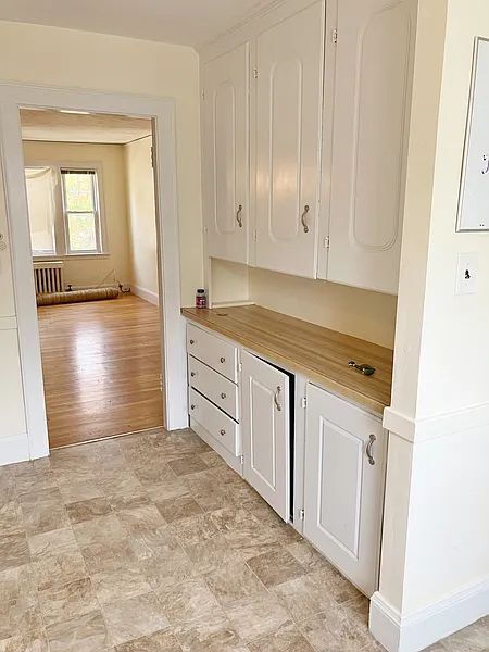 Building Photo - Great location, close to Quincy Center!