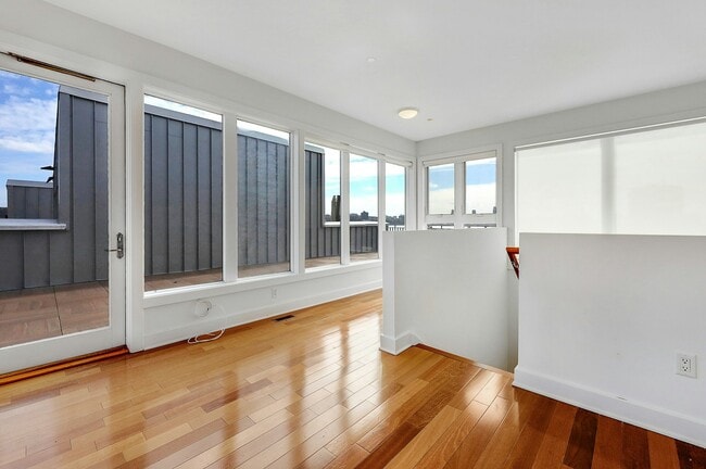 Building Photo - 22 Vela Way