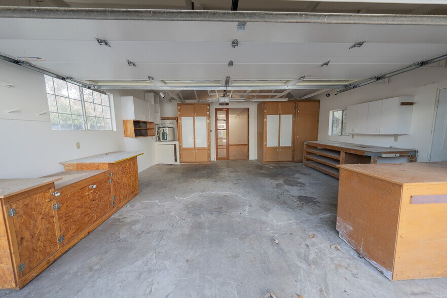 Building Photo - 3106 Honolulu Ave