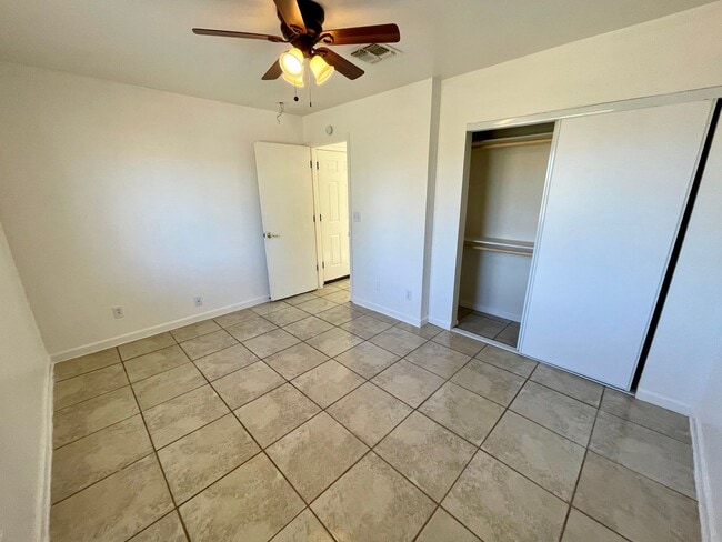 Building Photo - Nice 2 Bedroom Home with Large Yard and Ca...