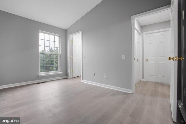 Building Photo - 12765 Fair Crest Ct