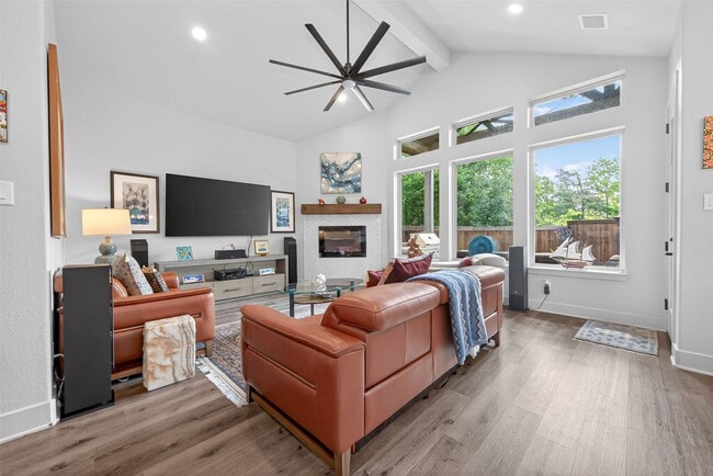 Building Photo - 9979 Pebble Glen Dr