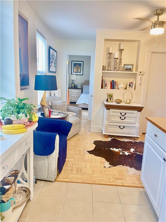 Building Photo - 5-7 Whitwell Ave