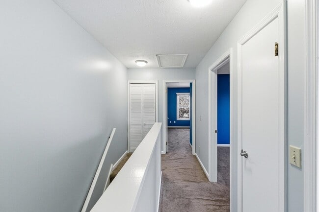 Building Photo - 830 Vine St