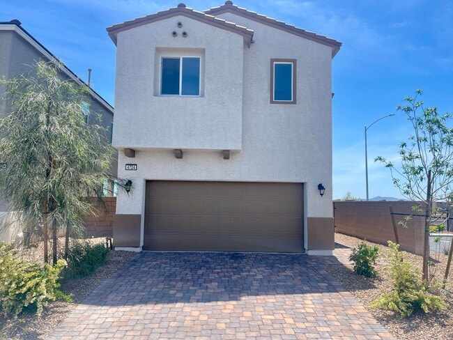 Building Photo - Amazing 3 bedroom in master planned commun...