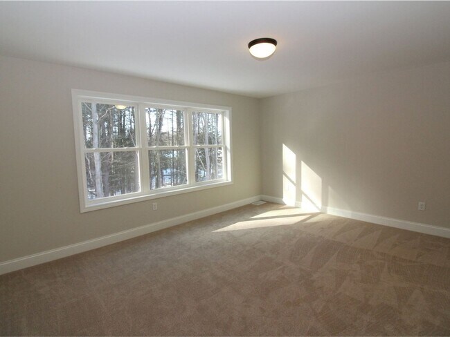 Building Photo - 4BD/3.5BA S. Burlington Townhome - Hillside at O'Brien Farm