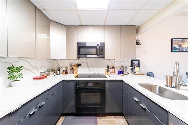 Building Photo - 187 Wayne St