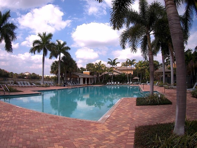 Building Photo - 880 Millbrae Ct