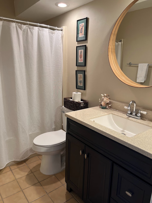 Hallway bathroom - 19450 Gulf Blvd