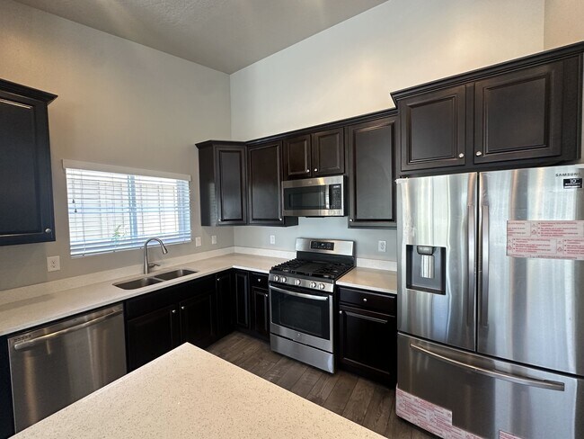 Building Photo - 3321 W 1690 N