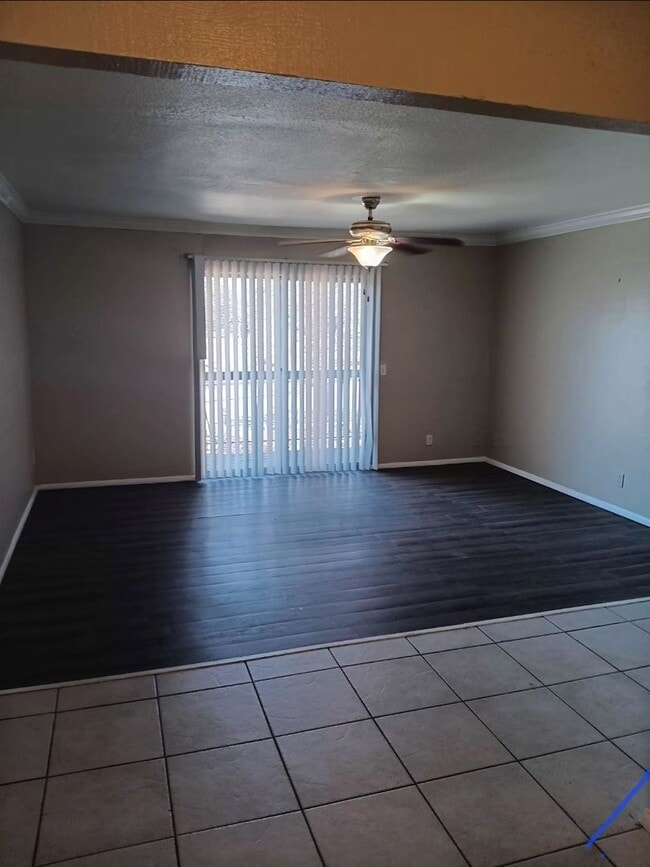 Building Photo - 5948 E 33rd Ct