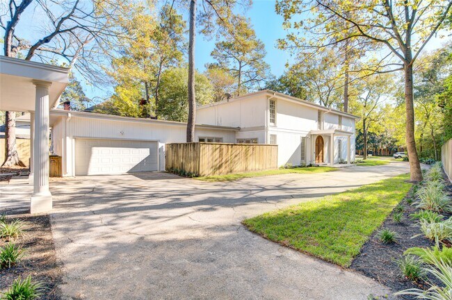 Building Photo - 50 Saddlebrook Ln