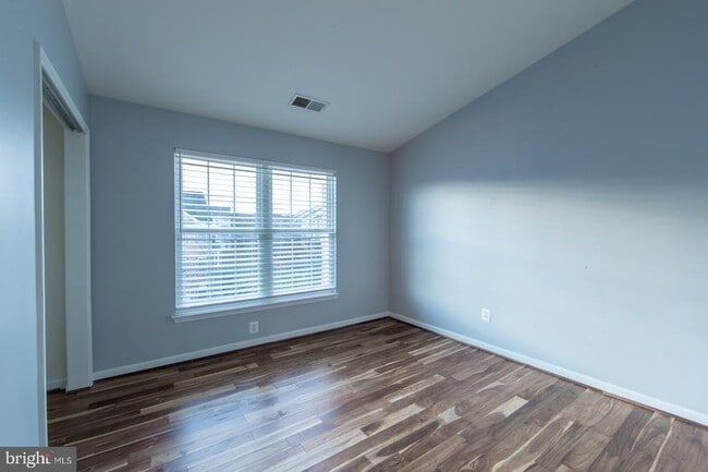 Building Photo - 124 Ivy Hills Terrace