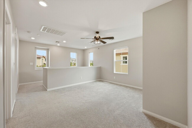 Building Photo - Beautiful home in the desirable Inspirada community! Move in ready!
