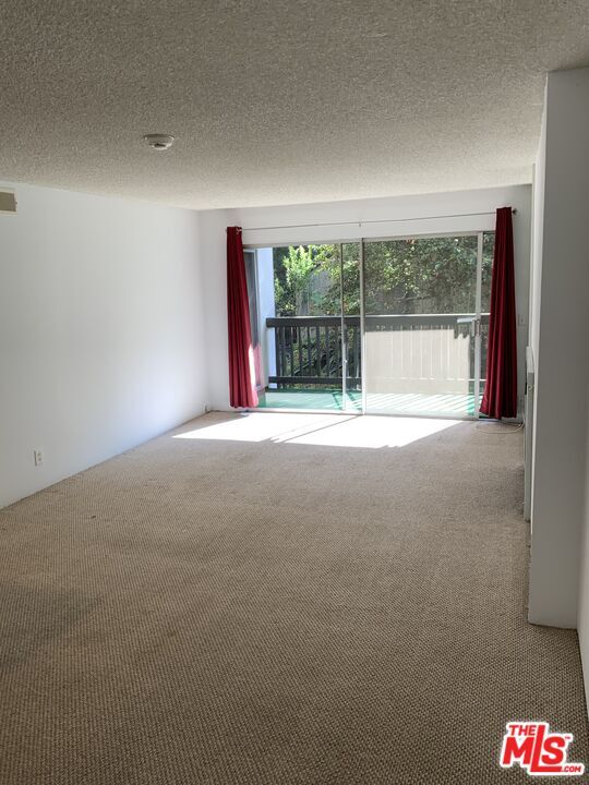 Building Photo - 1115 Raintree Cir