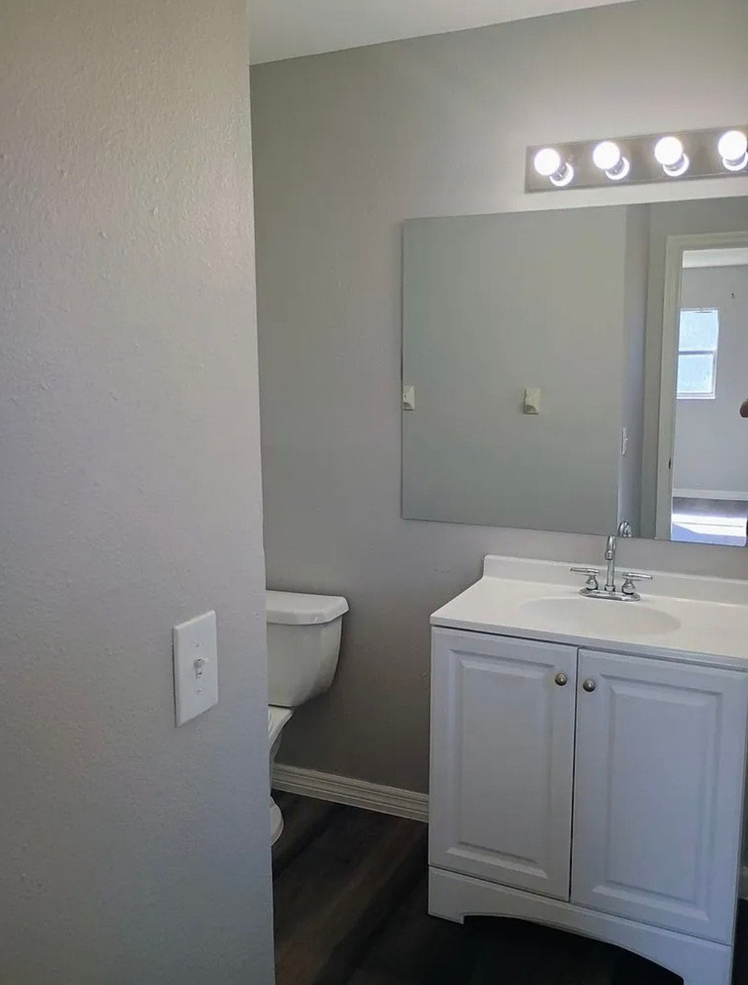 Building Photo - 483 N Briar Creek Point