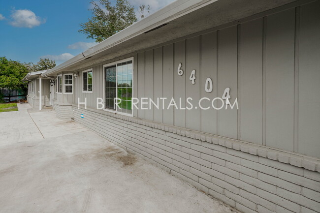 Building Photo - 6404 E Woodward Ave