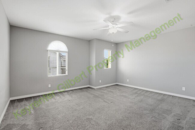 Building Photo - Charming 3-bed/3bath Gilbert Corner Lot Ho...