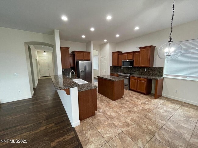 Building Photo - 17910 Cedar Mountain Ct