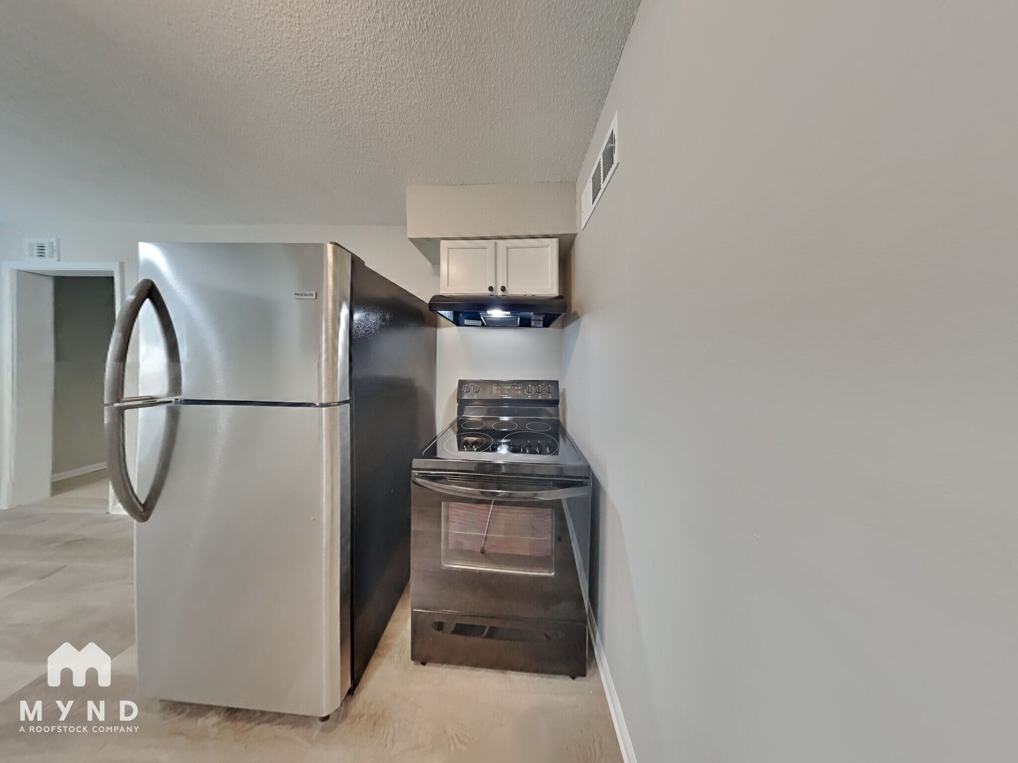 Building Photo - 4420 Double Tree St