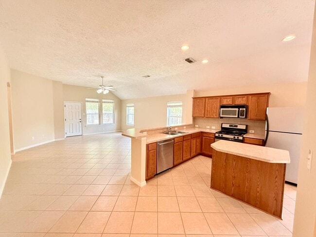 Building Photo - 23202 Prairie Lily Ln