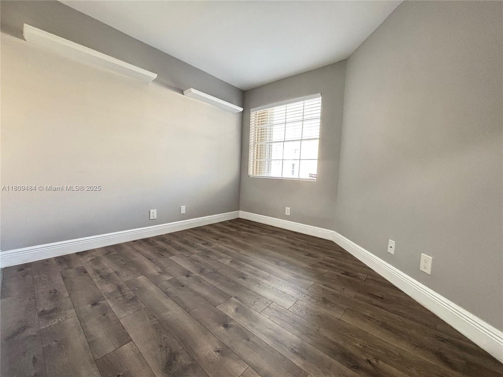 Building Photo - 1597 Springside Dr