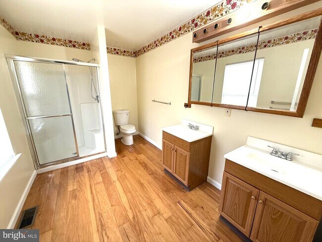 Building Photo - 402 Kiamensi Rd