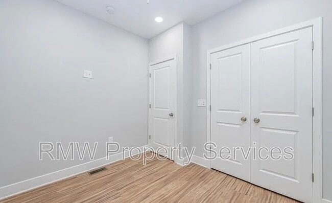 Building Photo - 2031 S 19th St