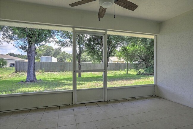 Building Photo - 8626 102nd Ct