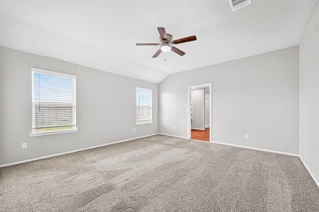 Building Photo - 21414 Hartford Hollow Ln