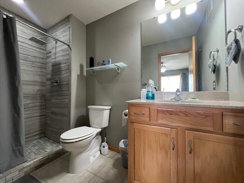 Building Photo - 4702 Manor Brook Dr NW