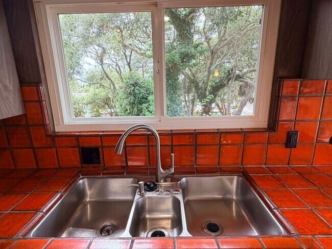 Building Photo - Conveniently Located in Pacific Grove – Lovely 2 Bedroom, 2 Bathroom Cottage-Style Home