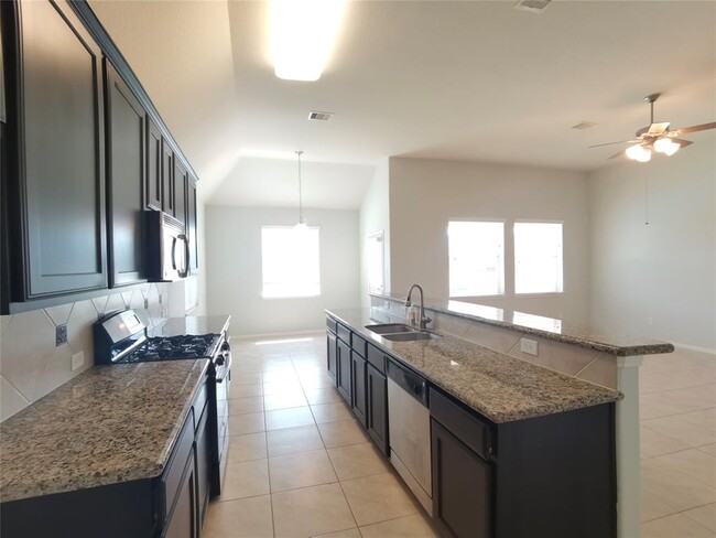 Building Photo - 3931 Medici Ct
