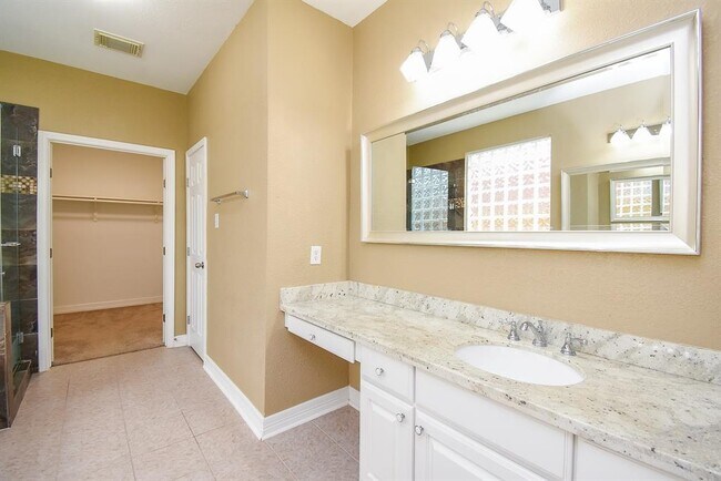 Building Photo - 20907 Avery Cove Ln