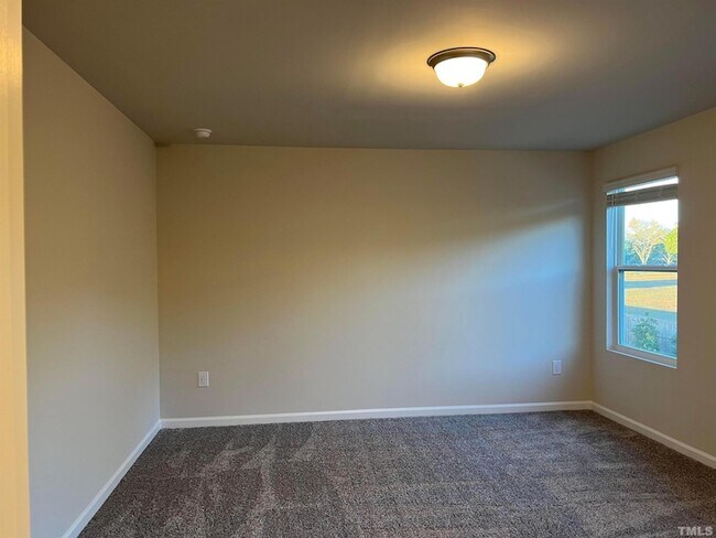 Building Photo - 926 Clearhaven Ln