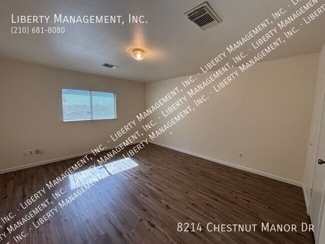 Building Photo - 8214 Chestnut Manor Dr
