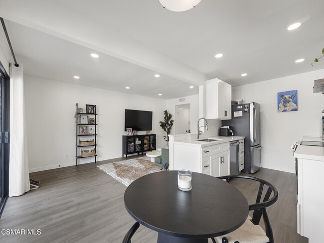 Building Photo - 1218 Kirkford Way