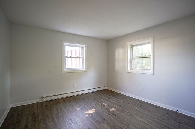Building Photo - 98 N Alhambra Cir