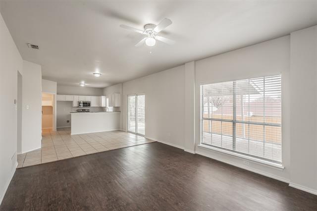 Building Photo - 1411 Prentice St