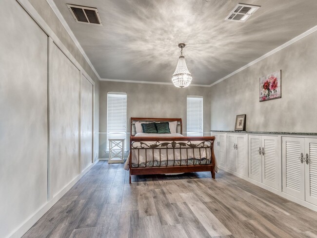 Building Photo - Mid-Term Rental in Glenbrook Addition, Nic...