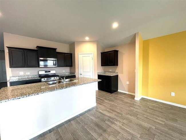 Building Photo - 8921 Eagles Landing Dr