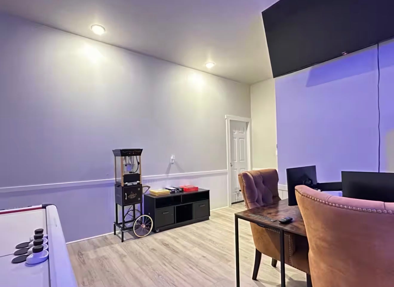 Building Photo - 16496 Pine Creek Dr