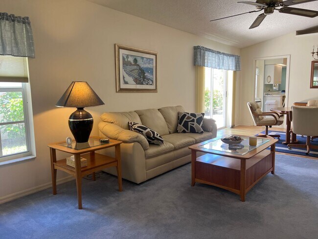 Building Photo - Fabulous 2BD/2BA/2CG- Available ANNUALLY at $2,200/mo OR SEASONALLY at $4,200/mo