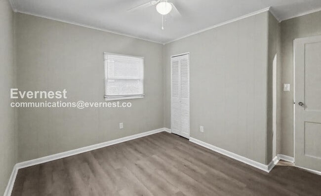 Building Photo - 500 Swann Dr