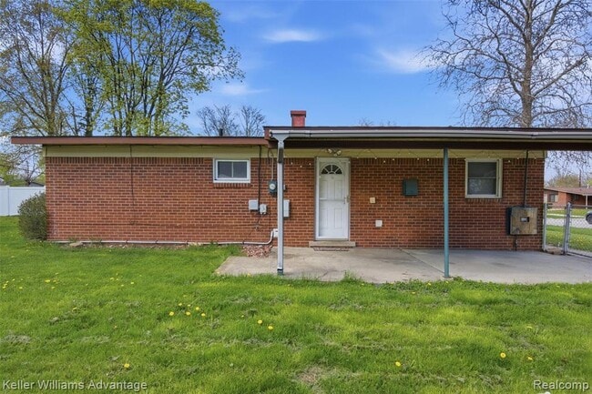 Building Photo - 7435 Lathers St