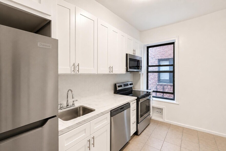 Building Photo - 15 Magaw Pl
