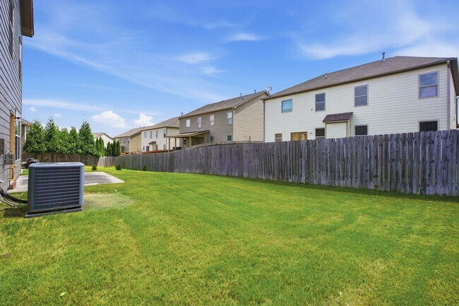 Building Photo - 5 Bedroom Home in Bridgetowne Near The Crossing at Coal Mountain